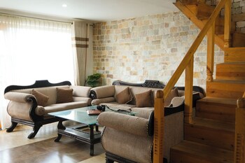 samar villa by trayati stays kasar devi binsar wildlife sanctuary