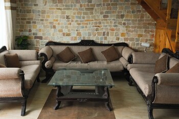 samar villa by trayati stays kasar devi binsar wildlife sanctuary