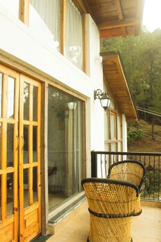 samar villa by trayati stays kasar devi binsar wildlife sanctuary