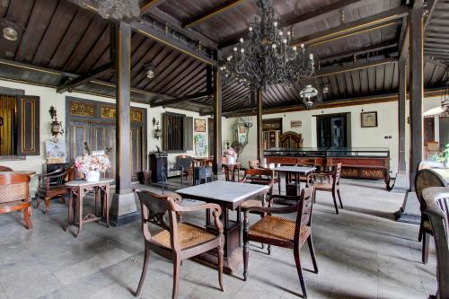 hotel o near kampung batik kauman former