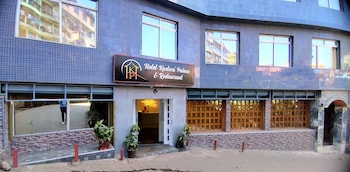 kasturi palace near ava art gallery