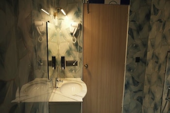vardaan residency hotel