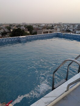 vardaan residency hotel