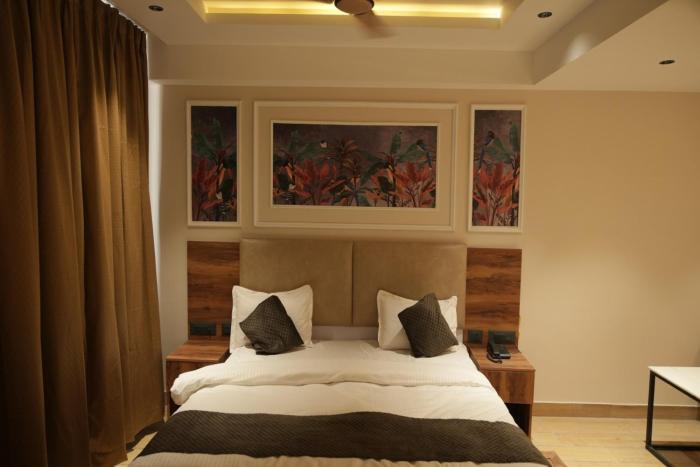 vardaan residency hotel