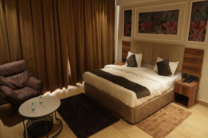 vardaan residency hotel