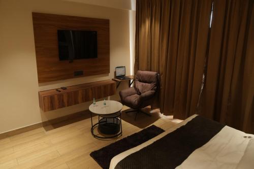 vardaan residency hotel