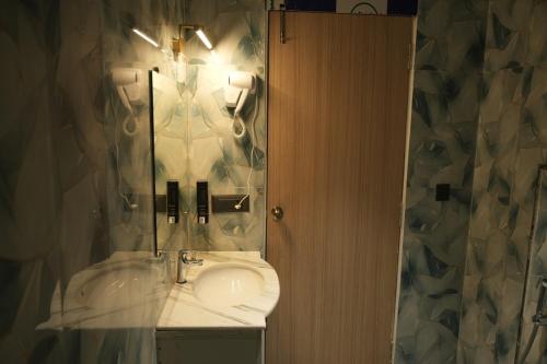 vardaan residency hotel