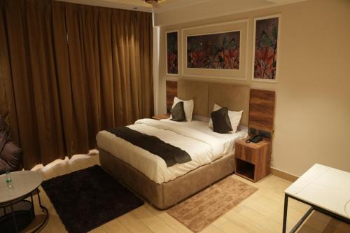 vardaan residency hotel