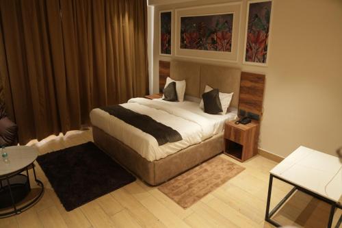 vardaan residency hotel