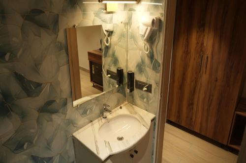 vardaan residency hotel