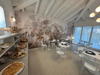 Hotel Villa Mary,,3 star