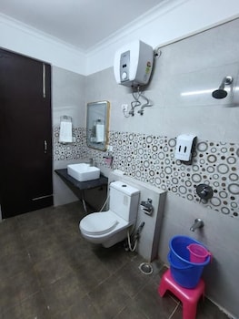 hotel fortune home sector 72 noida