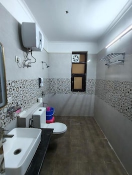 hotel fortune home sector 72 noida