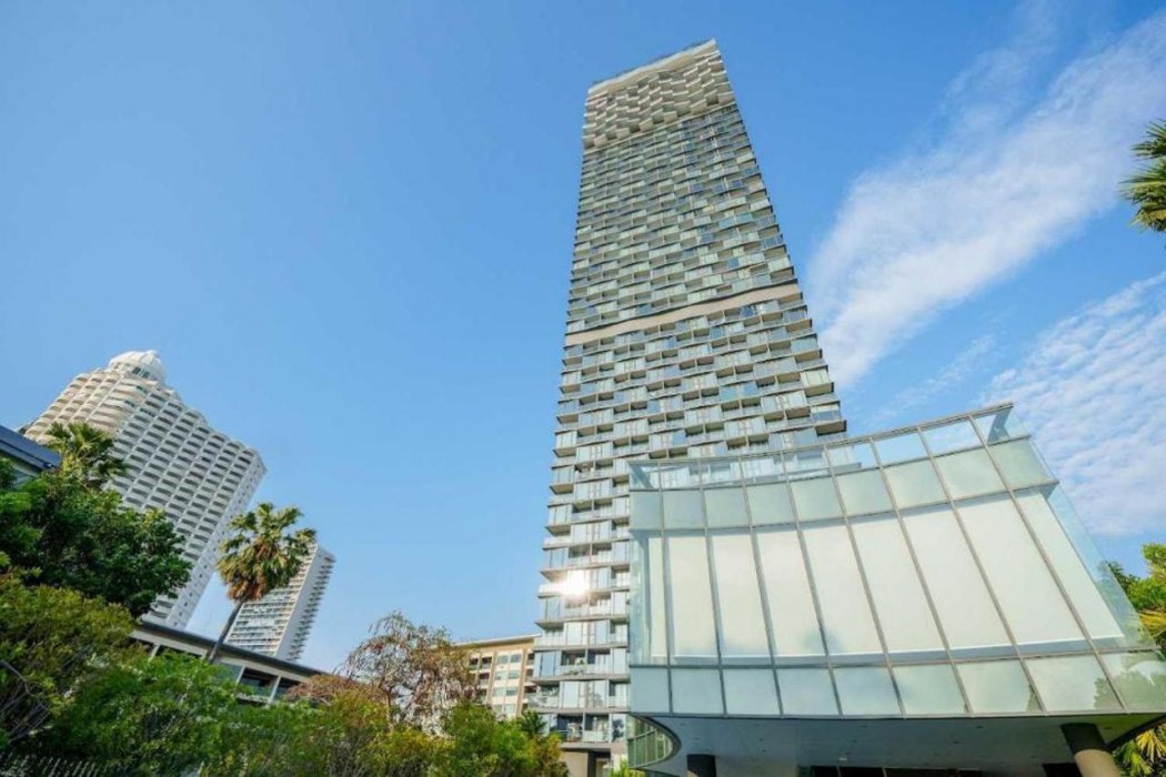 luxury 2br sea view apartment with private lift and free parking