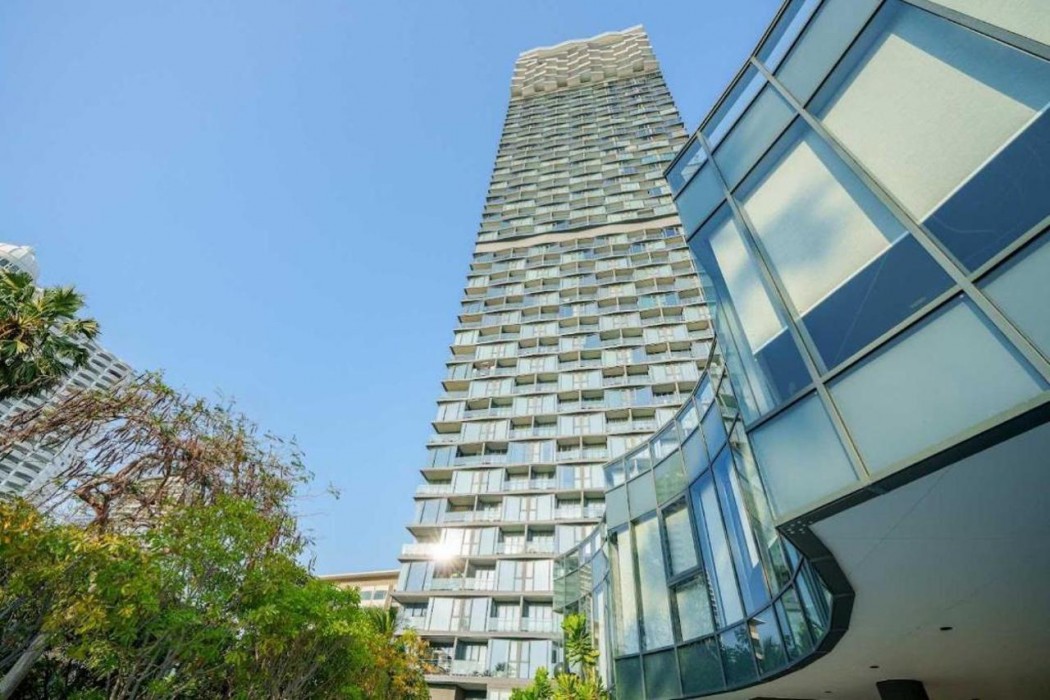 luxury 2br sea view apartment with private lift and free parking