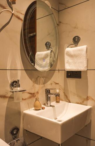the glam by sandane homes