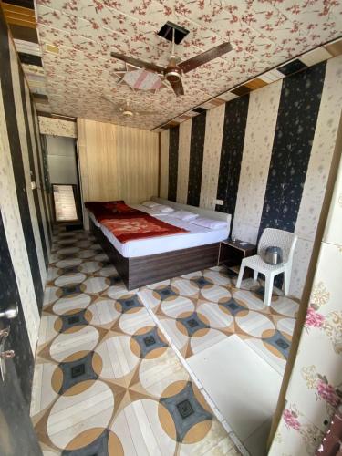 the plum mount abu