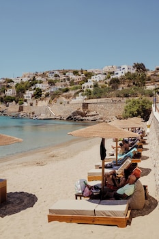 syros