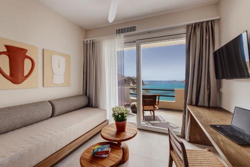 armia experience hotel