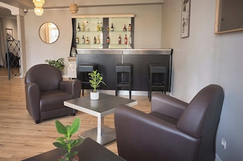 Hotel Restaurant Le Plat D'etain,,3 star