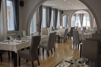 hotel restaurant le plat detain