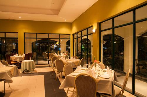 gorillas volcanoes hotel