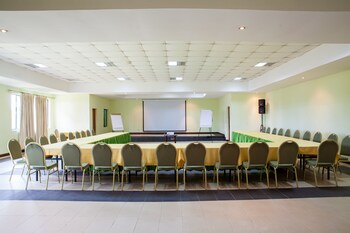 gorillas volcanoes hotel