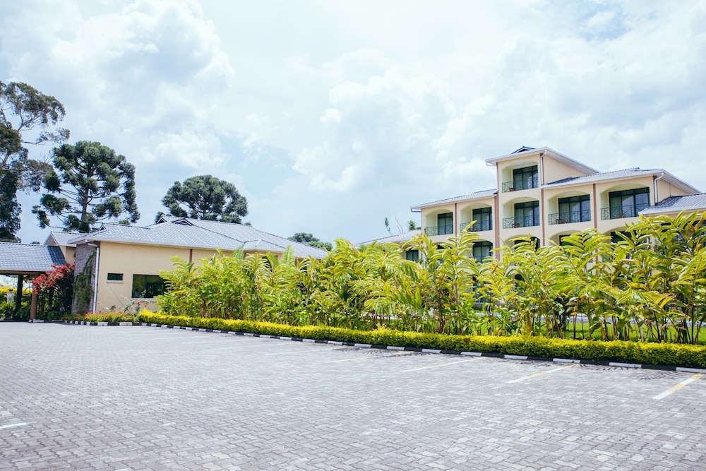 gorillas volcanoes hotel