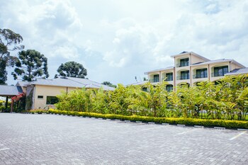 gorillas volcanoes hotel