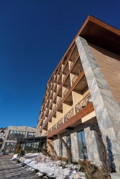 zafaron premium hotel