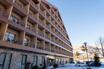 zafaron premium hotel