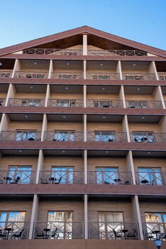 zafaron premium hotel
