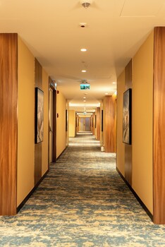 zafaron premium hotel