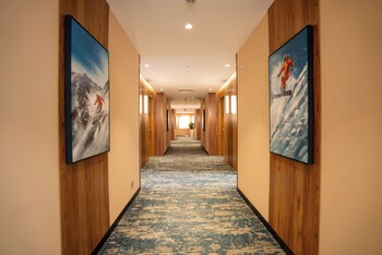 zafaron premium hotel
