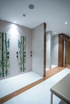 zafaron premium hotel
