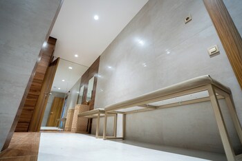 zafaron premium hotel