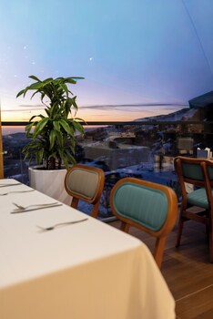 zafaron premium hotel