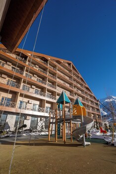 zafaron premium hotel