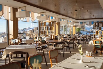zafaron premium hotel