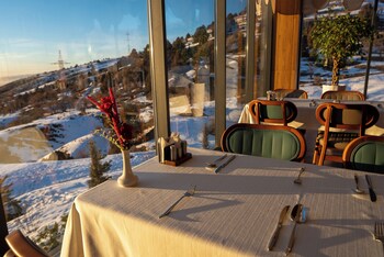 zafaron premium hotel