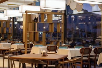 zafaron premium hotel