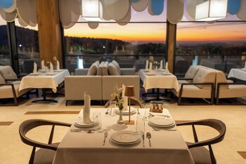 zafaron premium hotel