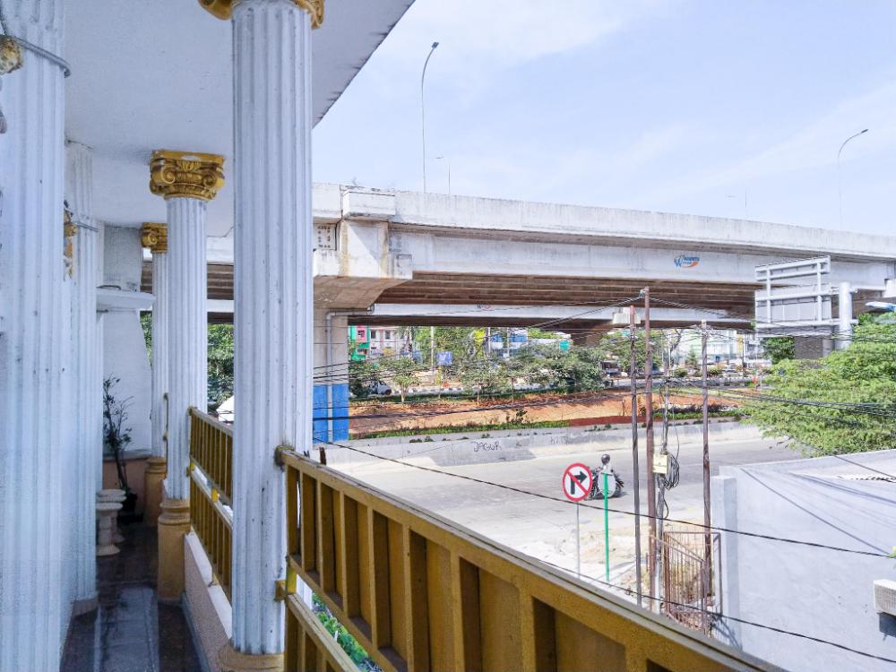 namroom at jatiwaringin
