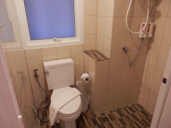 cheeky monkeys samui