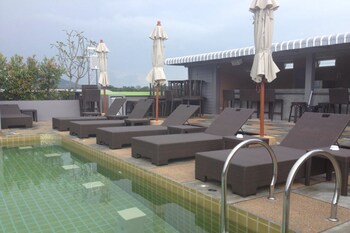 cheeky monkeys samui