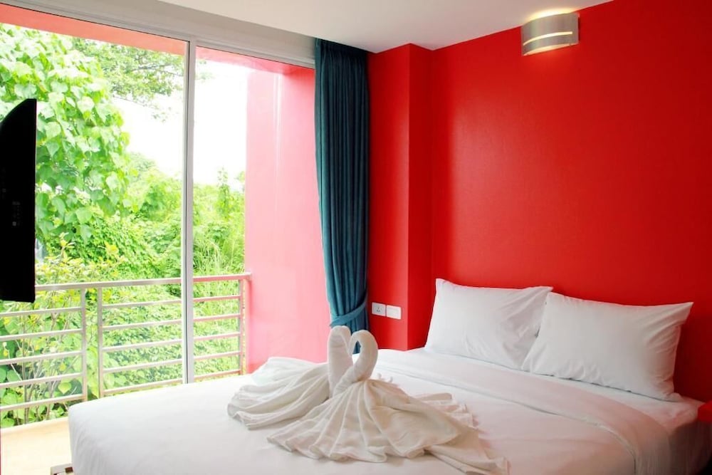 cheeky monkeys samui