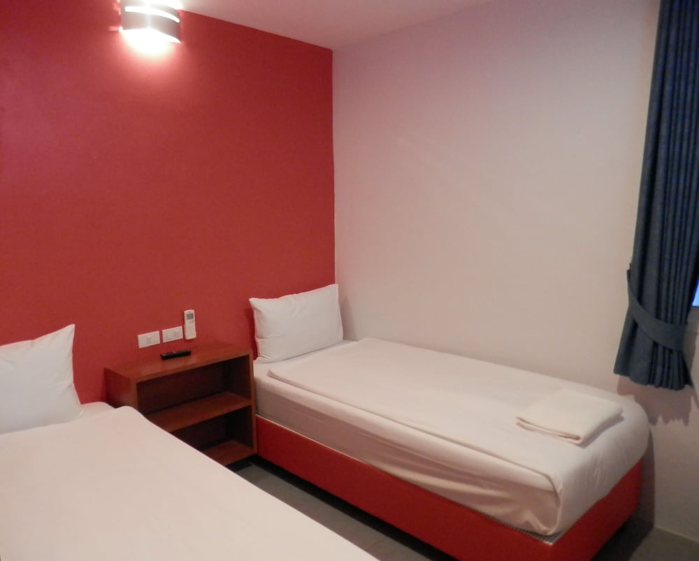 cheeky monkeys samui