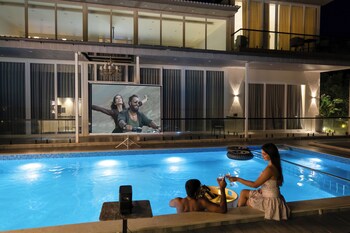alaya stays parinita farm 4 bhk villa