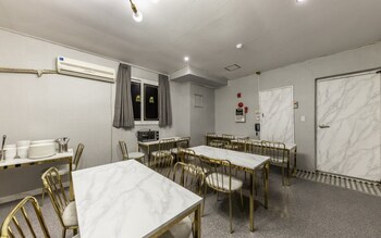 Iksan Hotel G7,,3 star