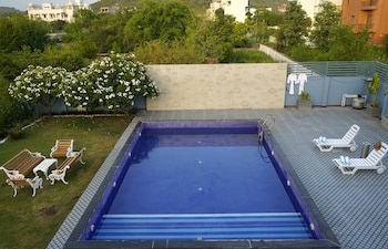elivaas bluebell villa 2 bhk villa